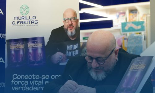 Murillo C. Freitas em um momento de introspecção, representando a busca pela lucidez e o rompimento com as ilusões da vida.